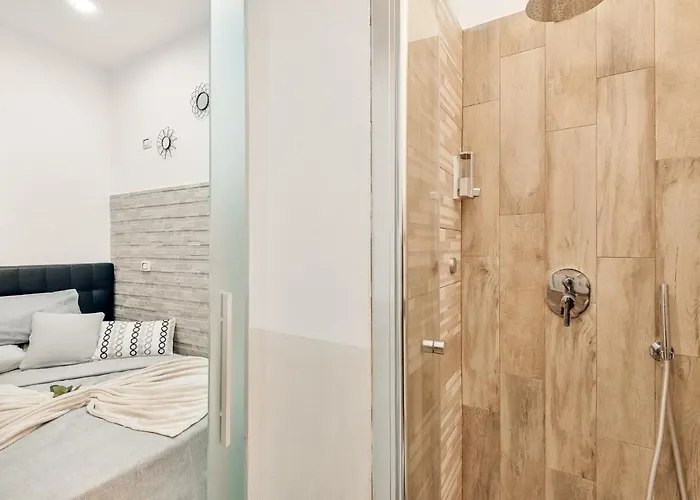 Alby Express بيت ضيافة لا سبيتسْيا